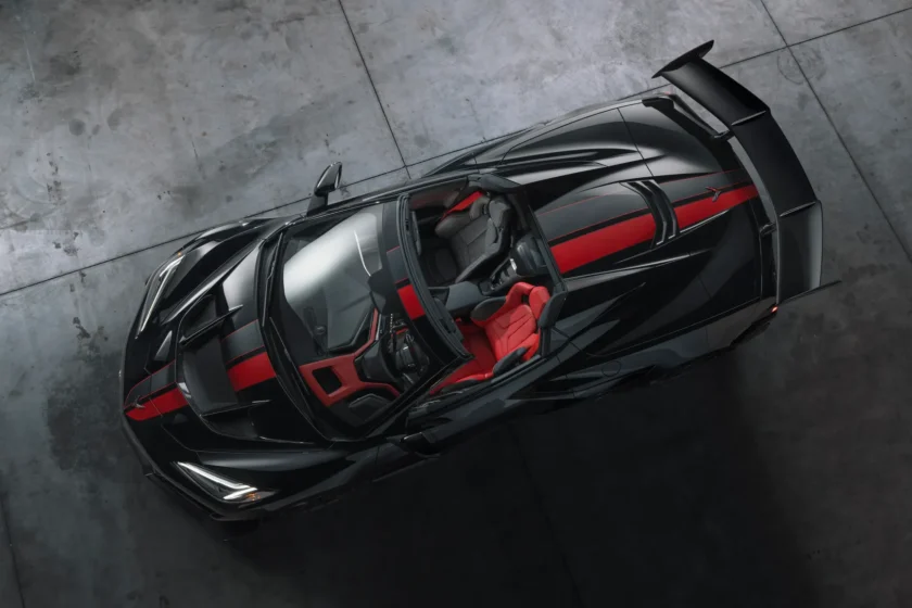 CORVETTE ZRX1: 1250 CV E DOTI DA VERA PISTAIOLA